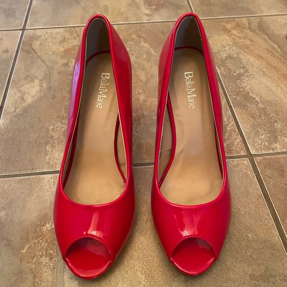 RED HEELS - Picture 3 of 5